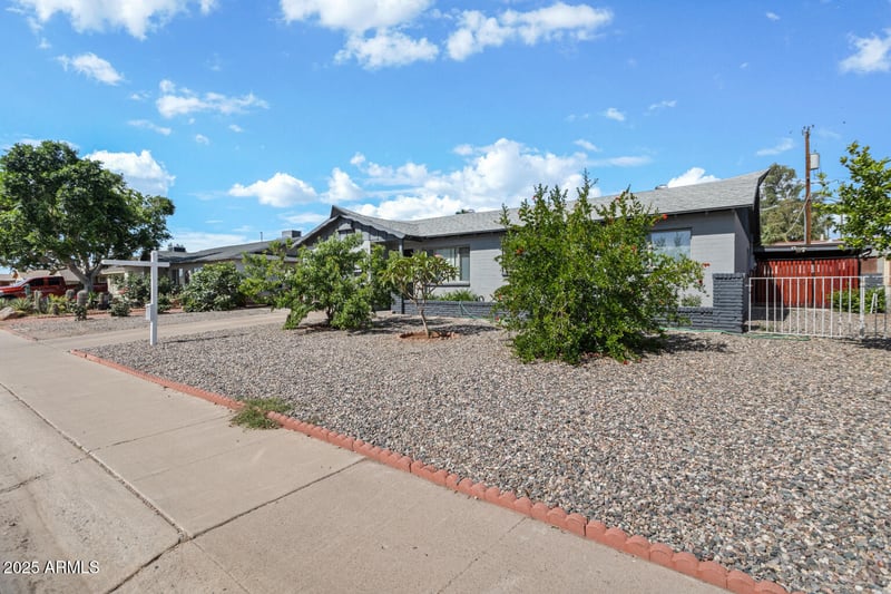 13608 33rd Ave, Phoenix, AZ 85029