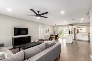 13608 33rd St, Phoenix, AZ 85032