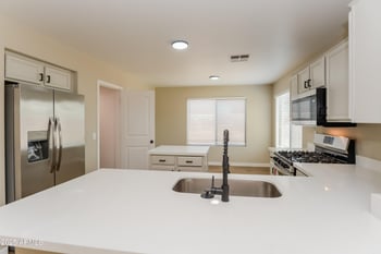 1361 Corriente Dr, San Tan Valley, AZ 85143