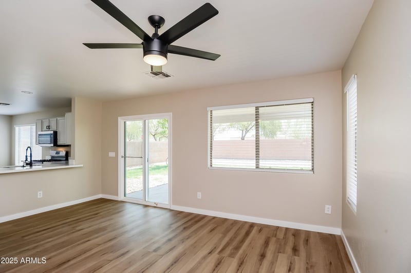 1361 Corriente Dr, San Tan Valley, AZ 85143