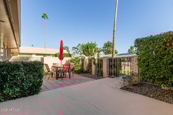 13610 Hawthorn Dr, Sun City, AZ 85351