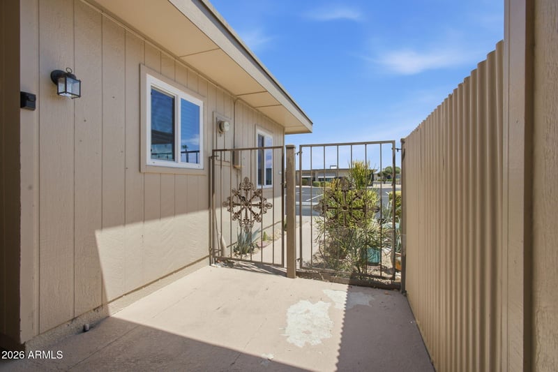 13611 98th Ave #F, Sun City, AZ 85351