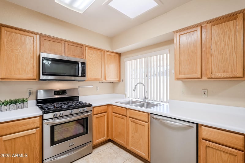 13611 Newcastle Dr, Sun City, AZ 85351