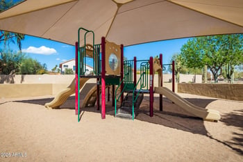 13613 37th St, Phoenix, AZ 85044