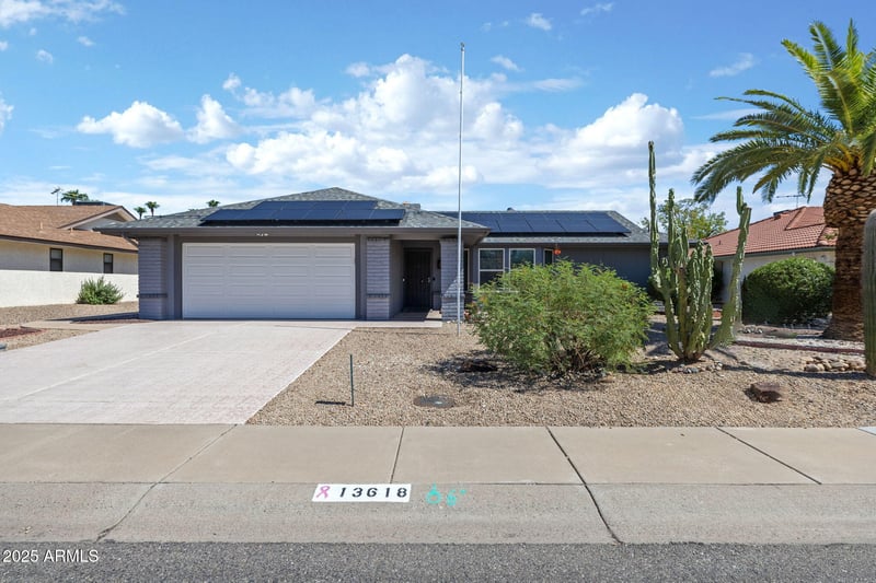 13618 Gemstone Dr, Sun City West, AZ 85375