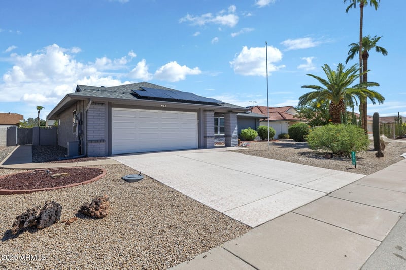 13618 Gemstone Dr, Sun City West, AZ 85375