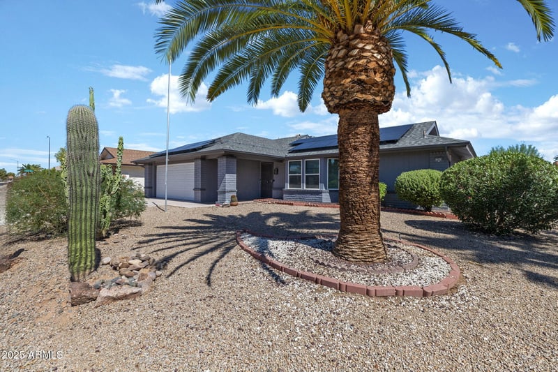 13618 Gemstone Dr, Sun City West, AZ 85375
