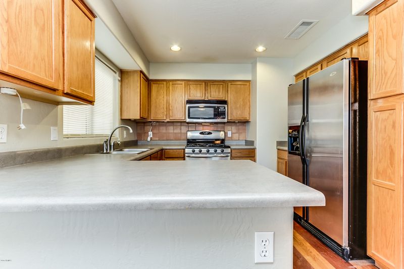 13618 W Desert Flower Dr, Goodyear, AZ 85395