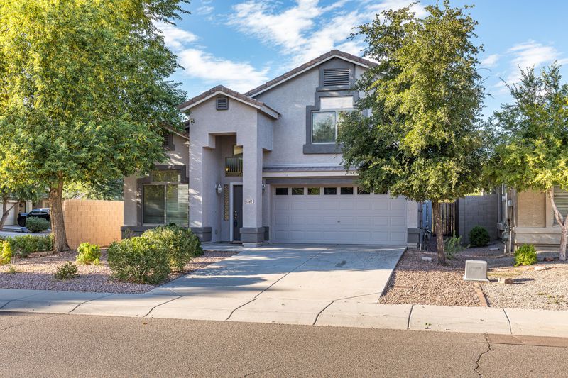 1362 W Corriente Dr, San Tan Valley, AZ 85143