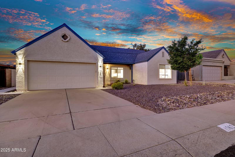 1362 Wickieup Ln, Phoenix, AZ 85024