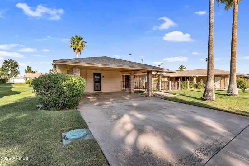 13621 Emberwood Dr, Sun City, AZ 85351