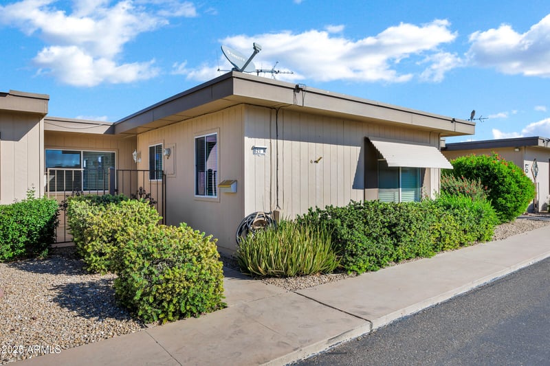 13621 98th Ave #H, Sun City, AZ 85351