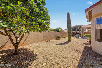 13621 Ravenswood Dr, Sun City West, AZ 85375