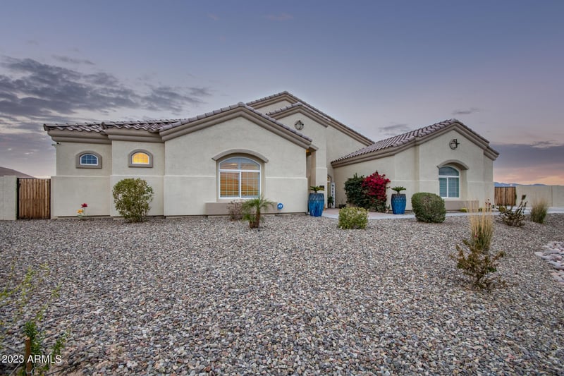 13621 W Tuckey Ct, Glendale, AZ 85307