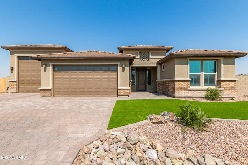 13622 W Sierra Vista Ct, Glendale, AZ 85307