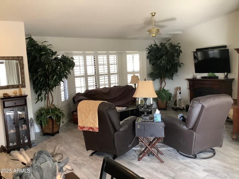 13625 Bolero Dr, Sun City West, AZ 85375