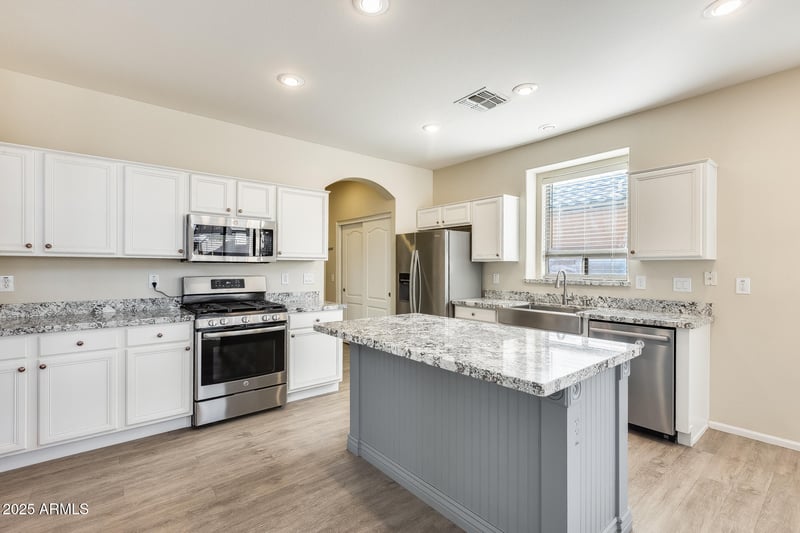 13626 Lisbon Ln, Surprise, AZ 85379