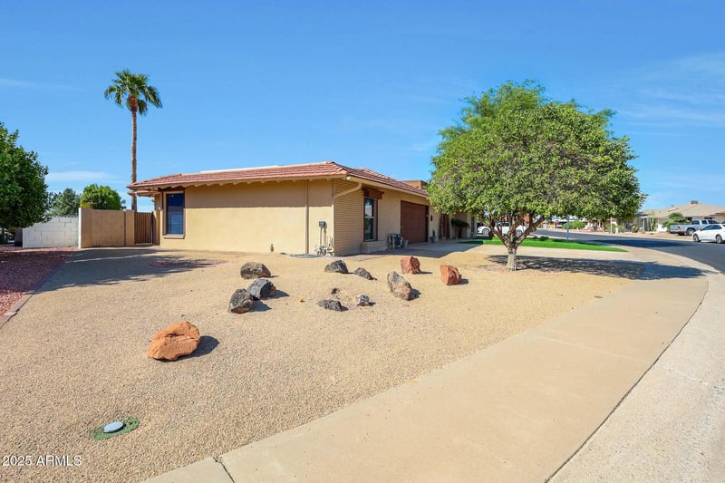 13626 Tan Tara Point, Sun City, AZ 85351