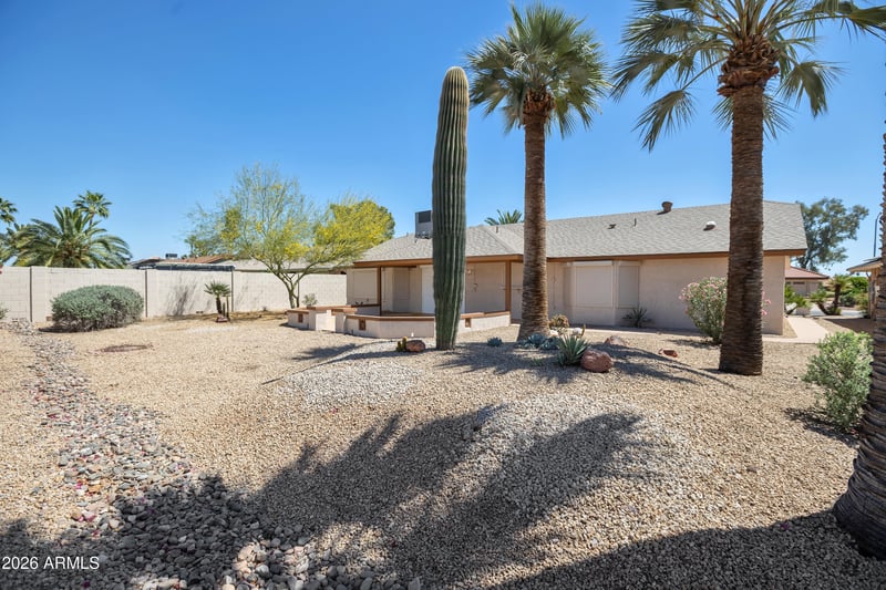 13626 Gable Hill Dr, Sun City West, AZ 85375