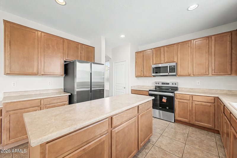 13627 Calavar Rd, Surprise, AZ 85379