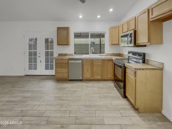 13628 40th Dr, Phoenix, AZ 85029