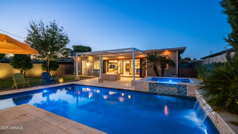1363 Mitchell Dr, Phoenix, AZ 85014