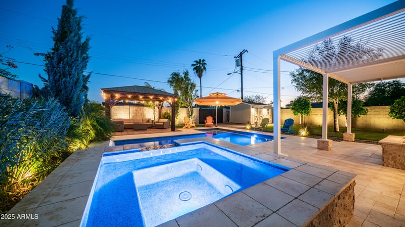 1363 Mitchell Dr, Phoenix, AZ 85014