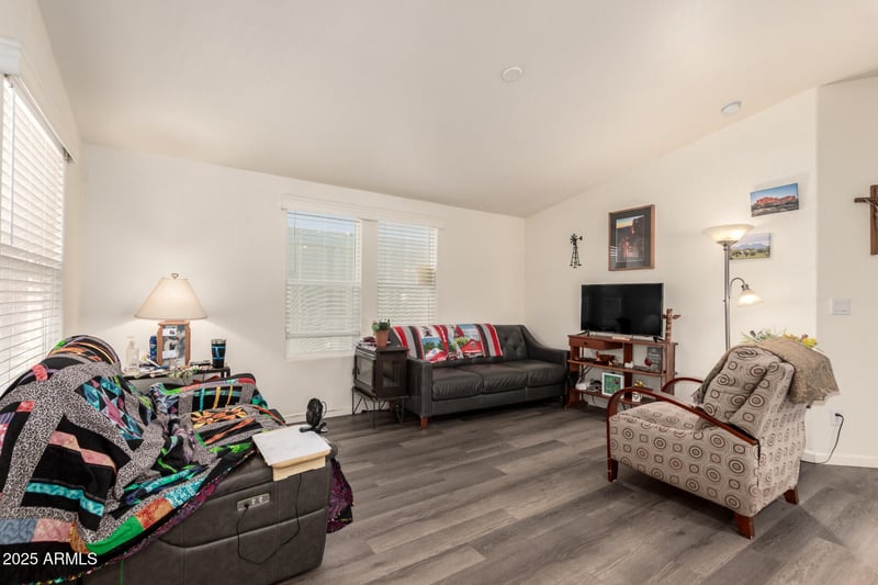 1363 Plaza Dr #10, Apache Junction, AZ 85120