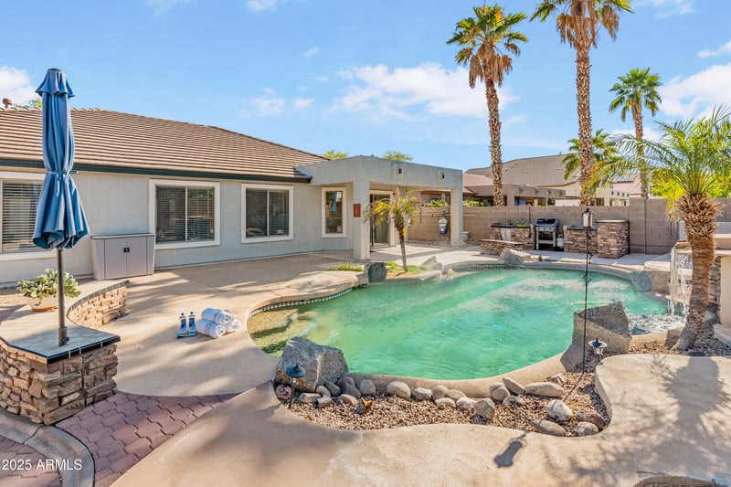 13630 Redfield Rd, Surprise, AZ 85379