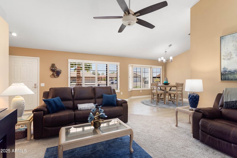 13635 Gemstone Dr, Sun City West, AZ 85375