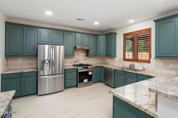 13636 W Mauna Loa Ln, Surprise, AZ 85379