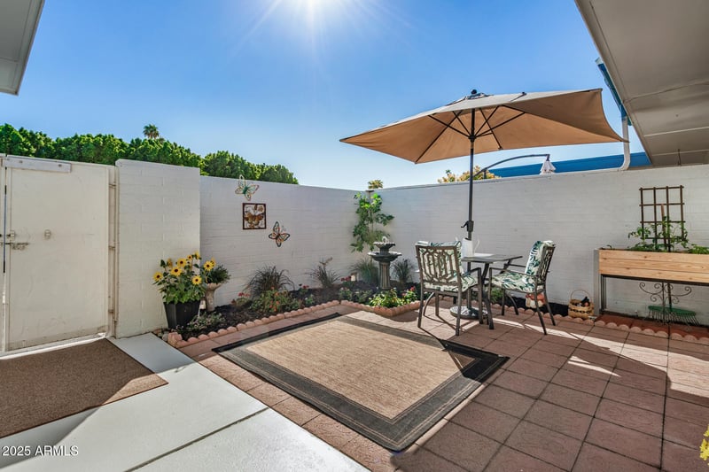 13637 Del Webb Blvd, Sun City, AZ 85351