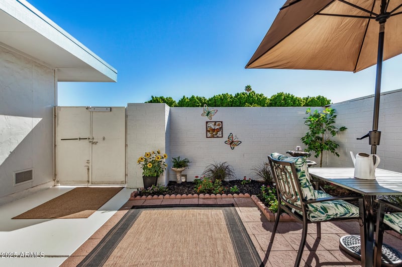 13637 Del Webb Blvd, Sun City, AZ 85351
