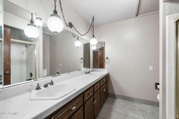 13640 Williams Field Rd, Gilbert, AZ 85295