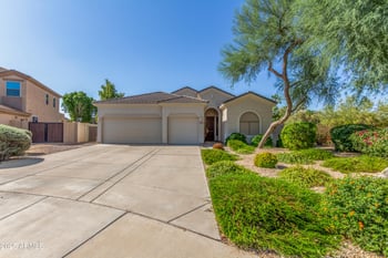 13641 Alvarado Dr, Goodyear, AZ 85395