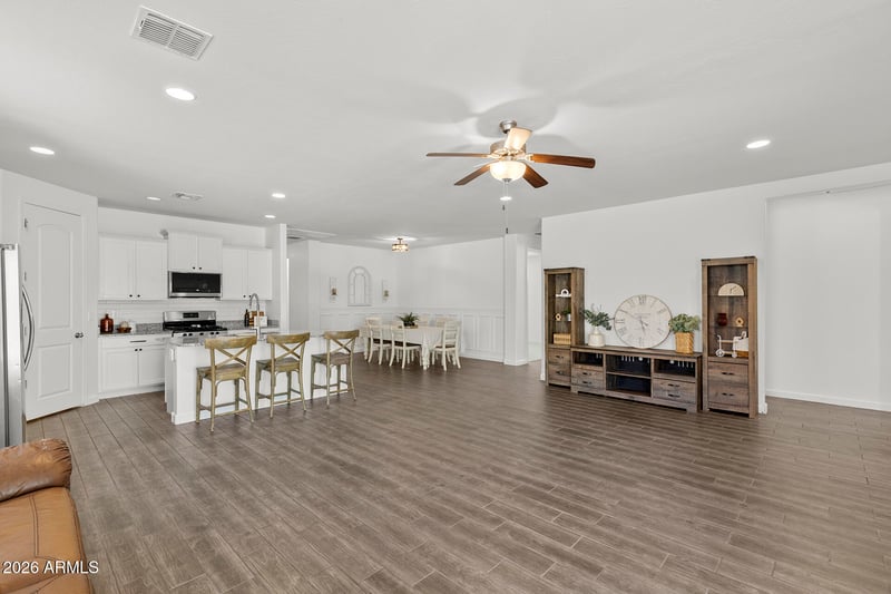 13642 W Desert Moon Way, Peoria, AZ 85383