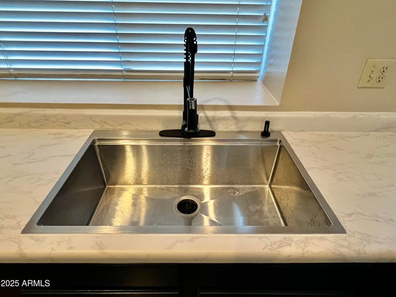 13643 36th Way, Phoenix, AZ 85044