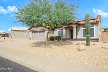 13648 Utica Dr, Sun City West, AZ 85375