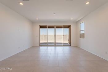 1365 215th Ln, Buckeye, AZ 85326