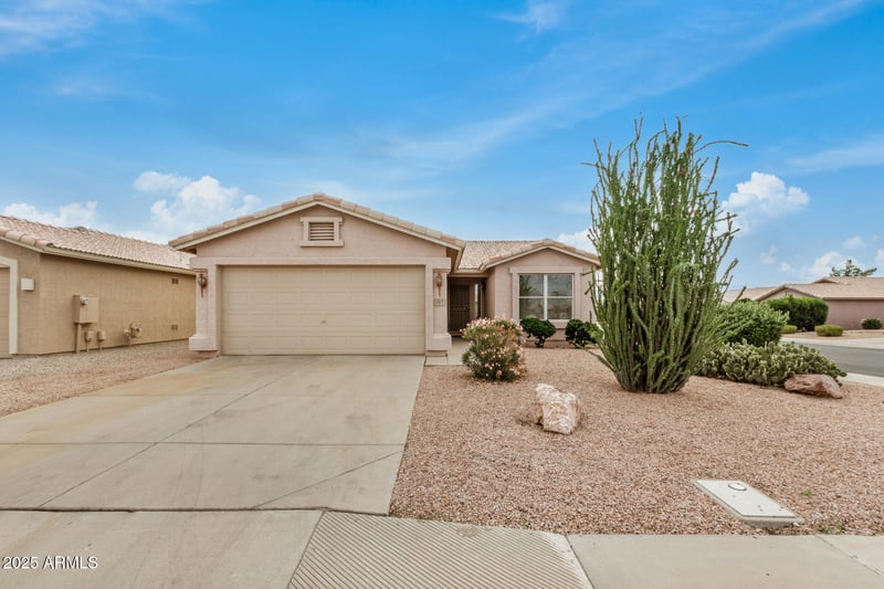1365 Runaway Bay Dr, Chandler, AZ 85249