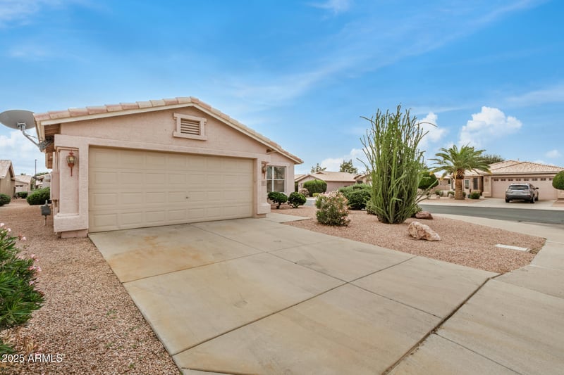 1365 Runaway Bay Dr, Chandler, AZ 85249