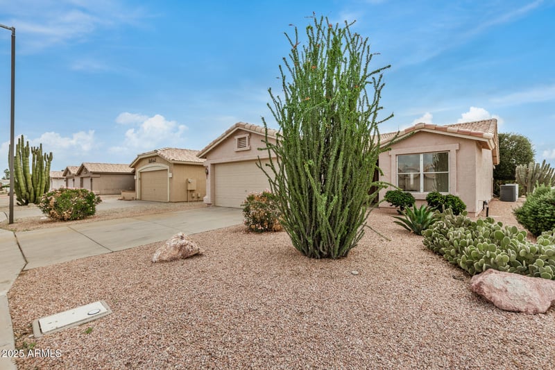 1365 Runaway Bay Dr, Chandler, AZ 85249
