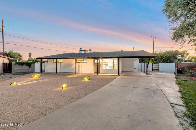 1365 W Sells Dr, Phoenix, AZ 85013