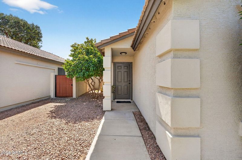 1365 W Vaughn Ave W, Gilbert, AZ 85233