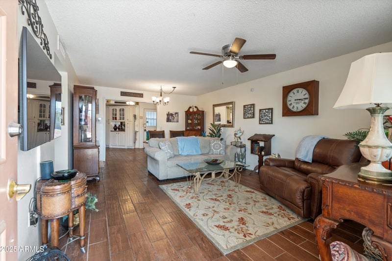 13653 111th Ave, Sun City, AZ 85351