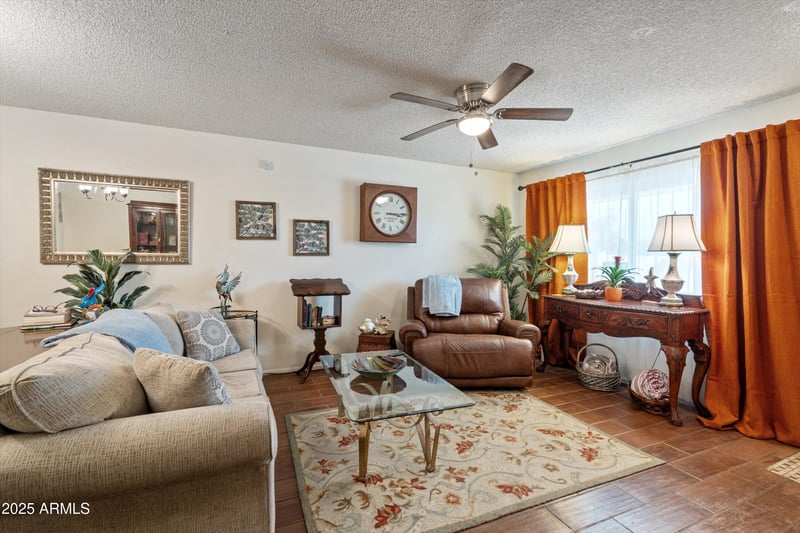 13653 111th Ave, Sun City, AZ 85351