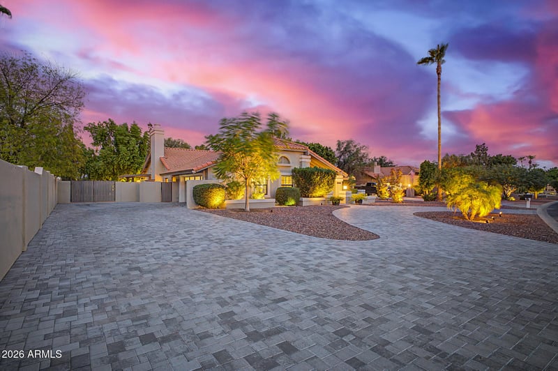 13653 N 69th Dr, Peoria, AZ 85381