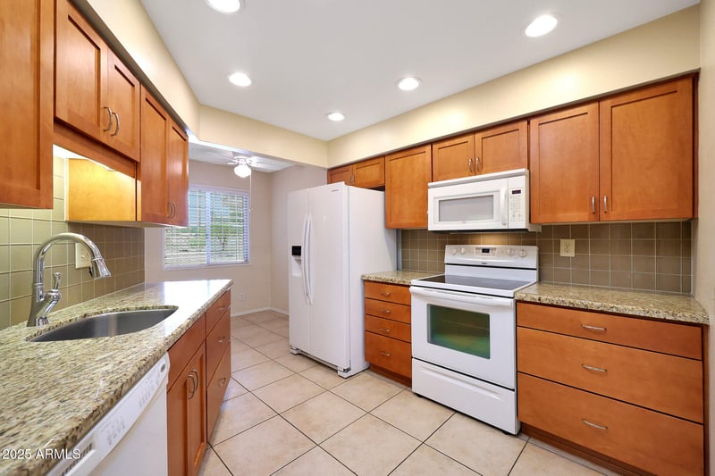 13654 110th Ave, Sun City, AZ 85351