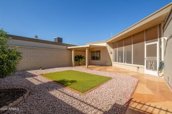 13657 108th Dr, Sun City, AZ 85351