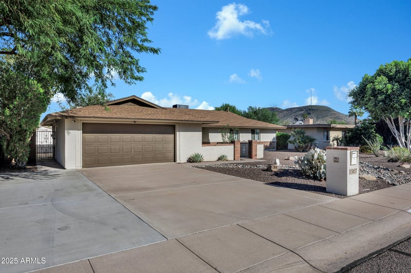 13657 21st Ave, Phoenix, AZ 85029